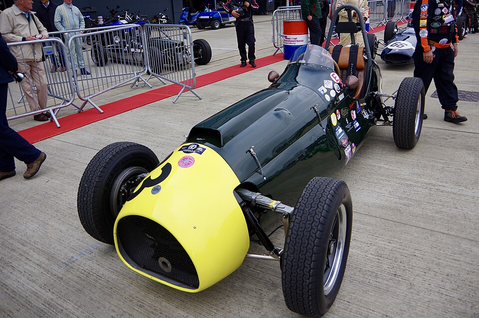 T23