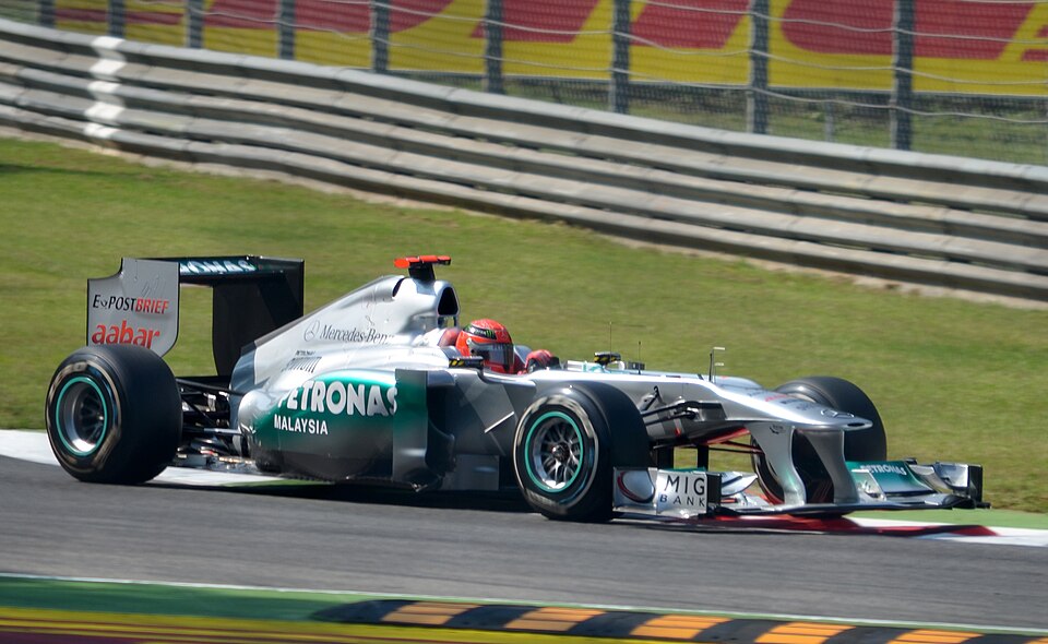 W02