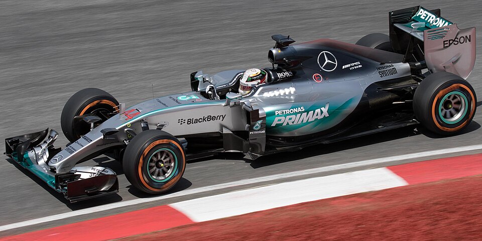 W06