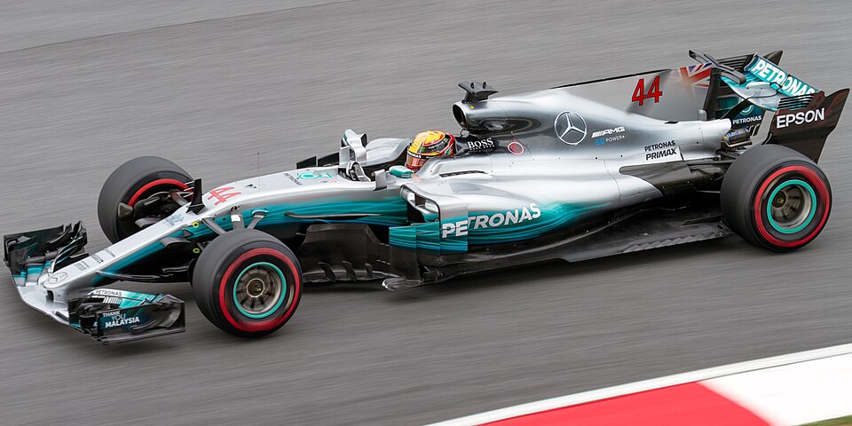 W08