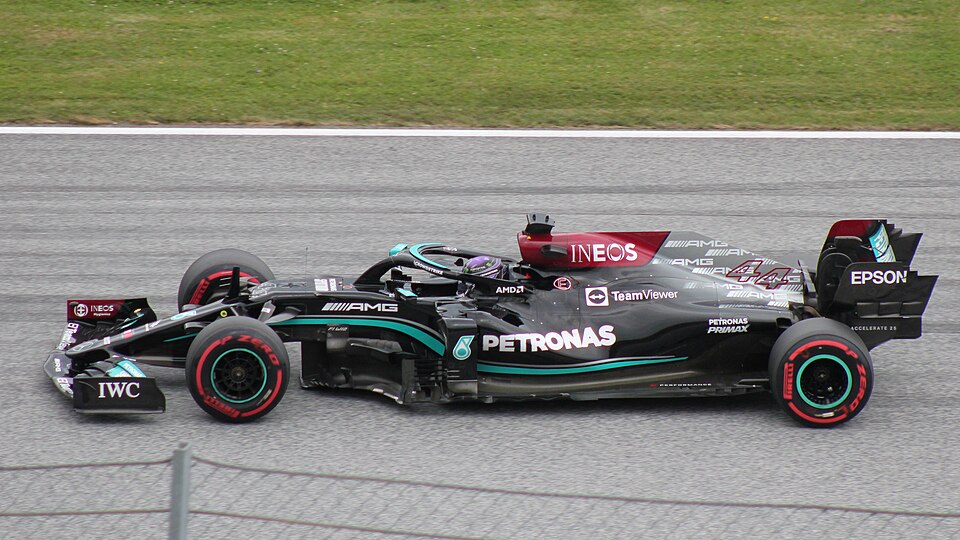 W12