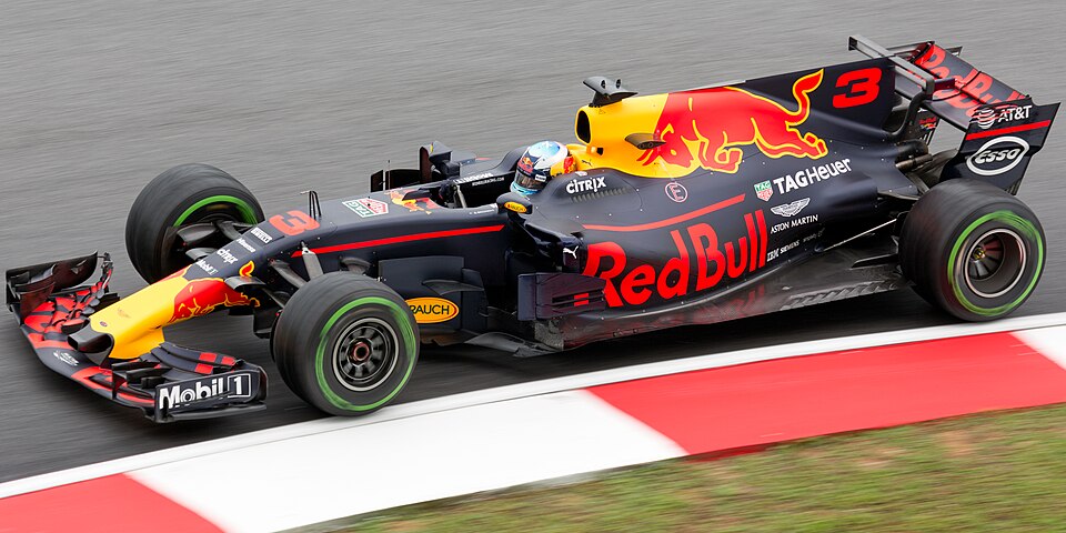 RB13