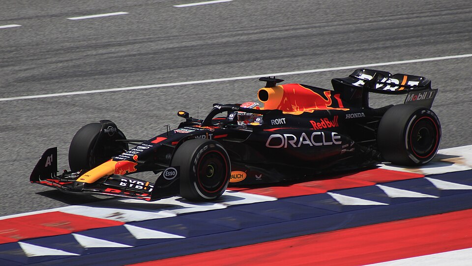 RB19
